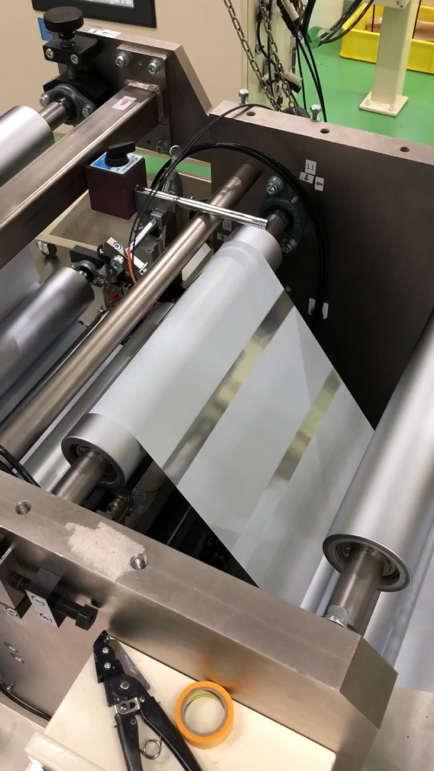 塗工システムYS-300の駆動シーン