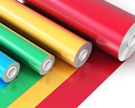ロール状の赤色、黄色、緑色、ブルーの装飾フィルム